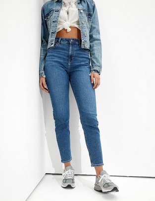 Jeans capri mom corte cintura para mujer Jeans capri mom corte cintura para mujer