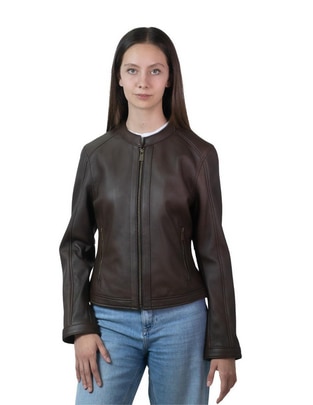 Chamarra de piel para mujer
