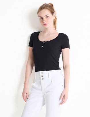 Playera manga corta cuello con botón para mujer Playera manga corta cuello con botón para mujer