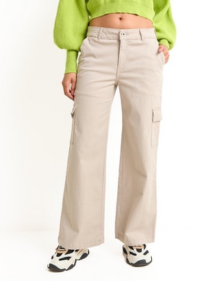 Pantalón cargo straight para mujer Pantalón cargo straight para mujer