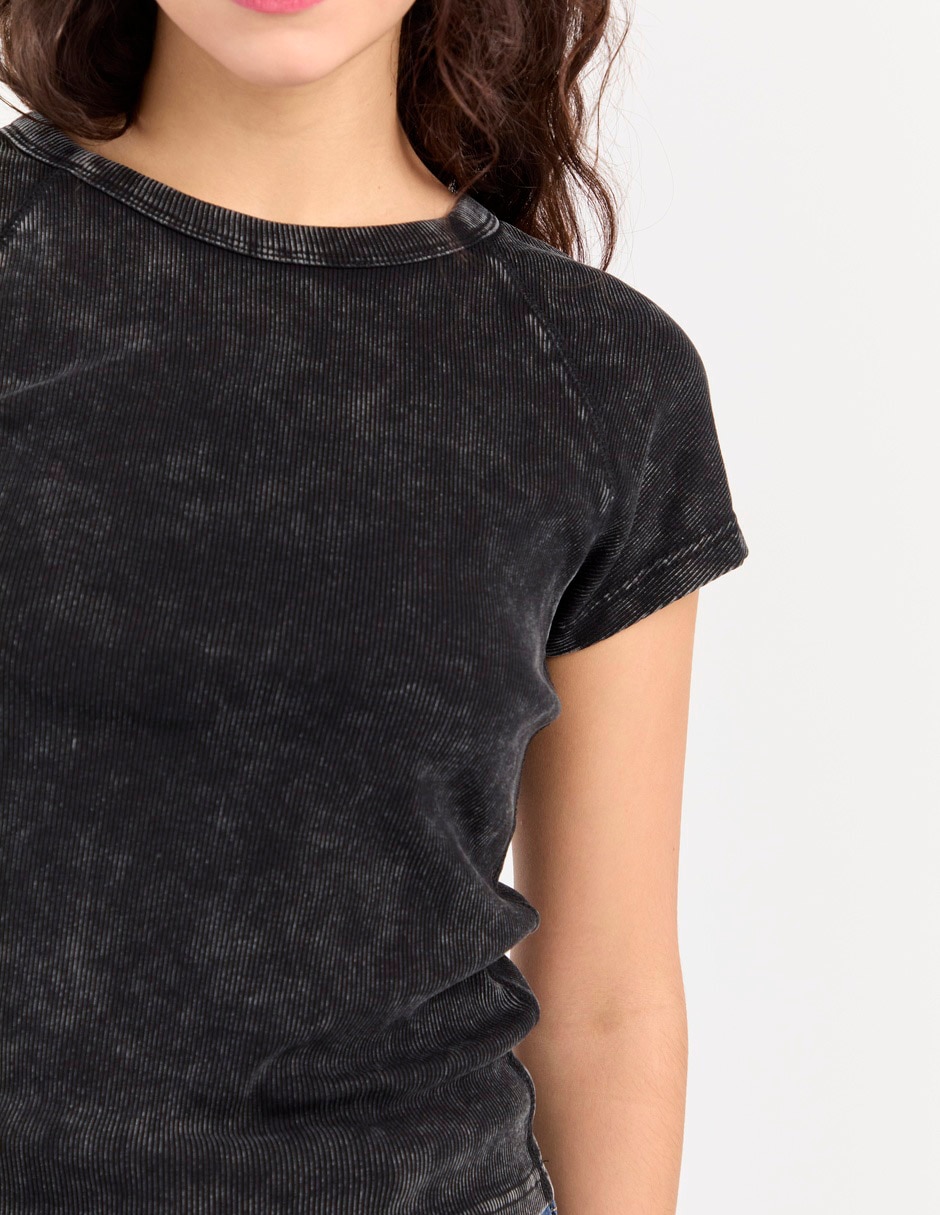 Playera manga corta cuello redondo para mujer 7