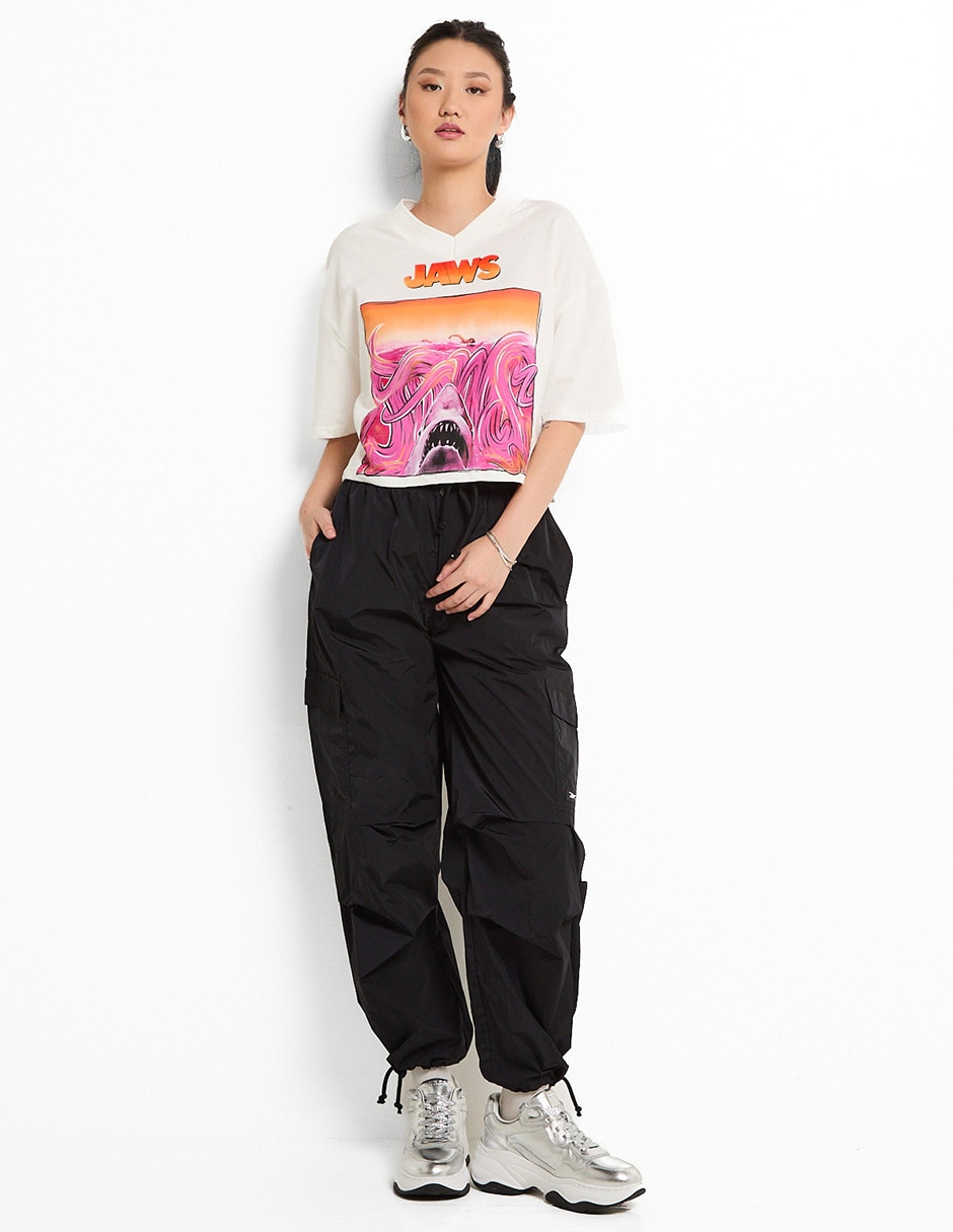 Playera manga corta Tee Bar Jaws cuello v para mujer