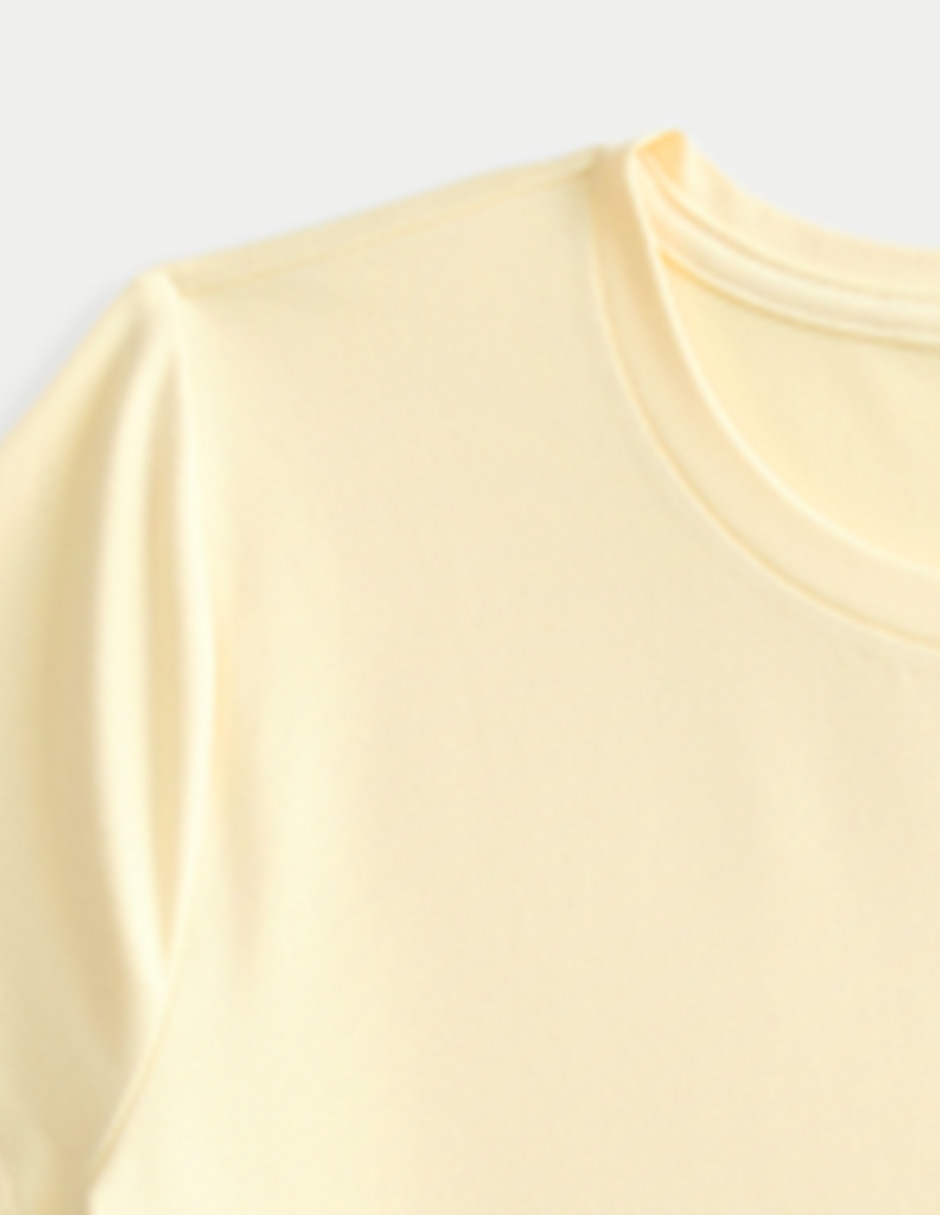 Playera manga corta cuello redondo para mujer
