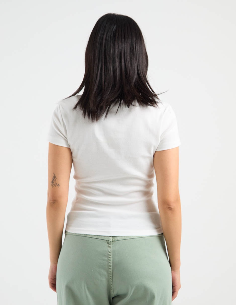 Playera manga corta cuello redondo para mujer 11