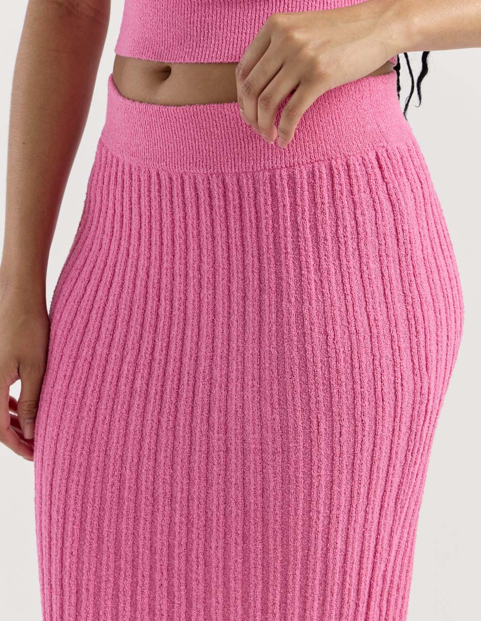 Falda midi a la cintura