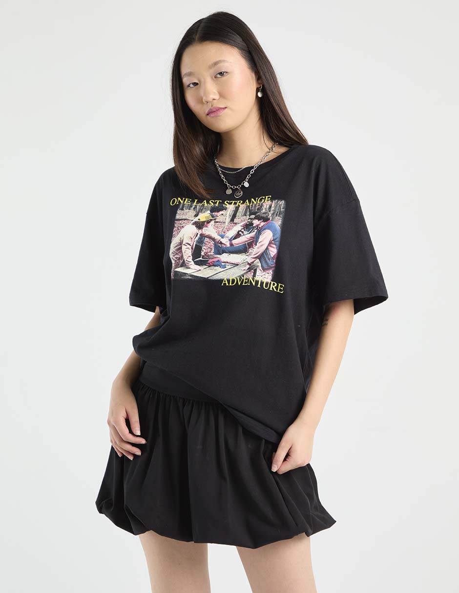 Playera manga corta That's It Stranger Things cuello redondo para mujer