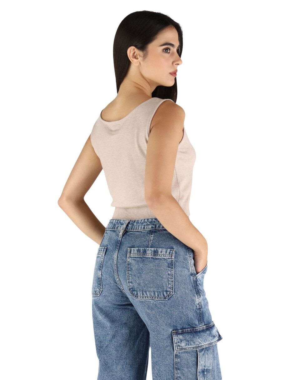 Top Guess Jeans cuello redondo escote regular tirante clásico