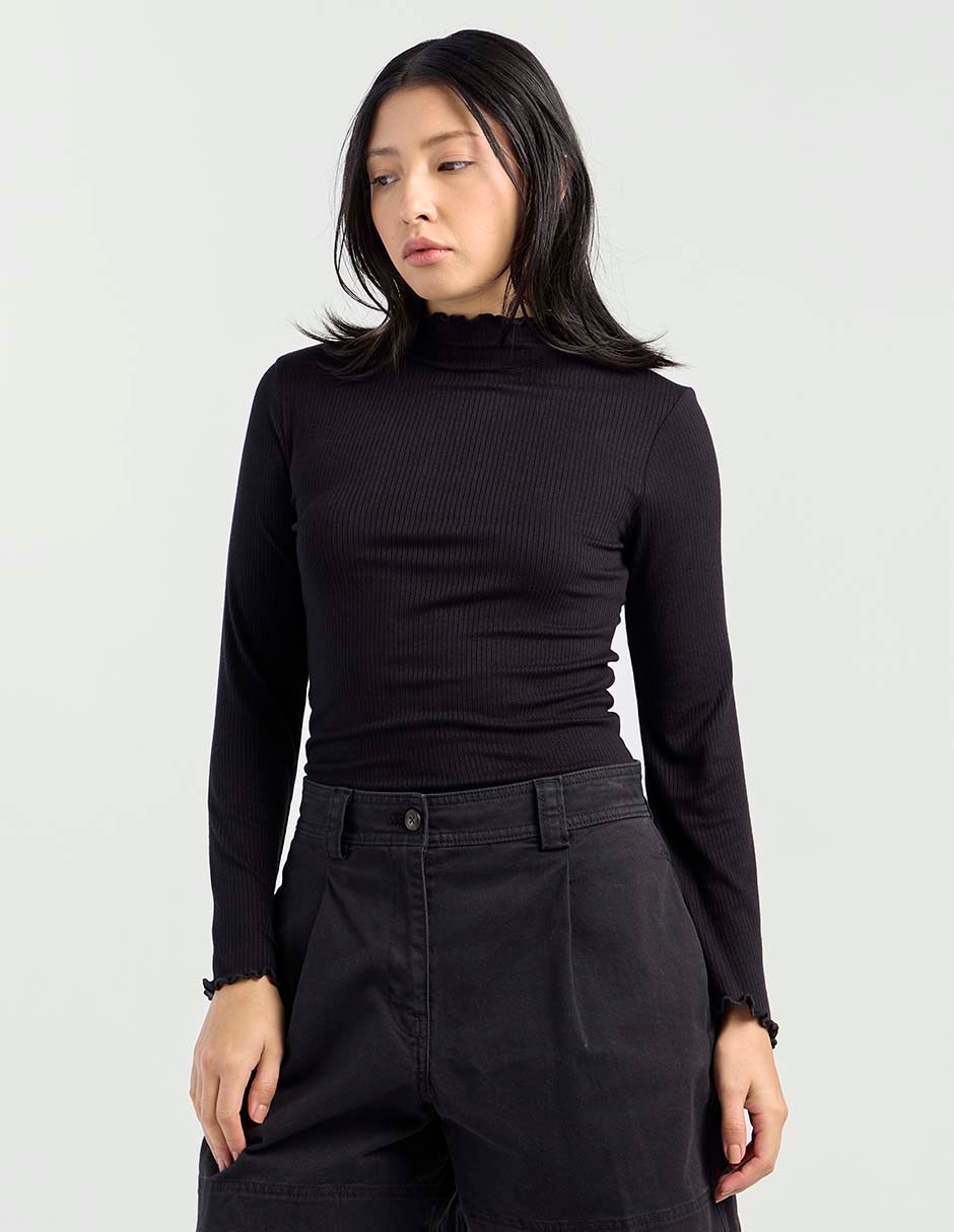 Playera manga larga cuello alto para mujer 1