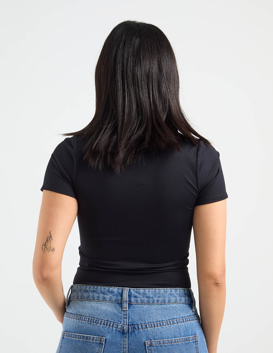 Playera manga corta cuello redondo mujer 7