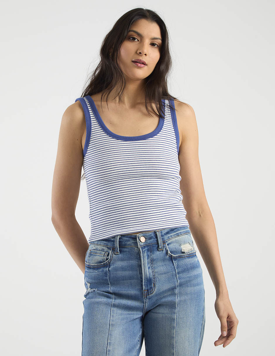 Playera Levi's cuello redondo para mujer