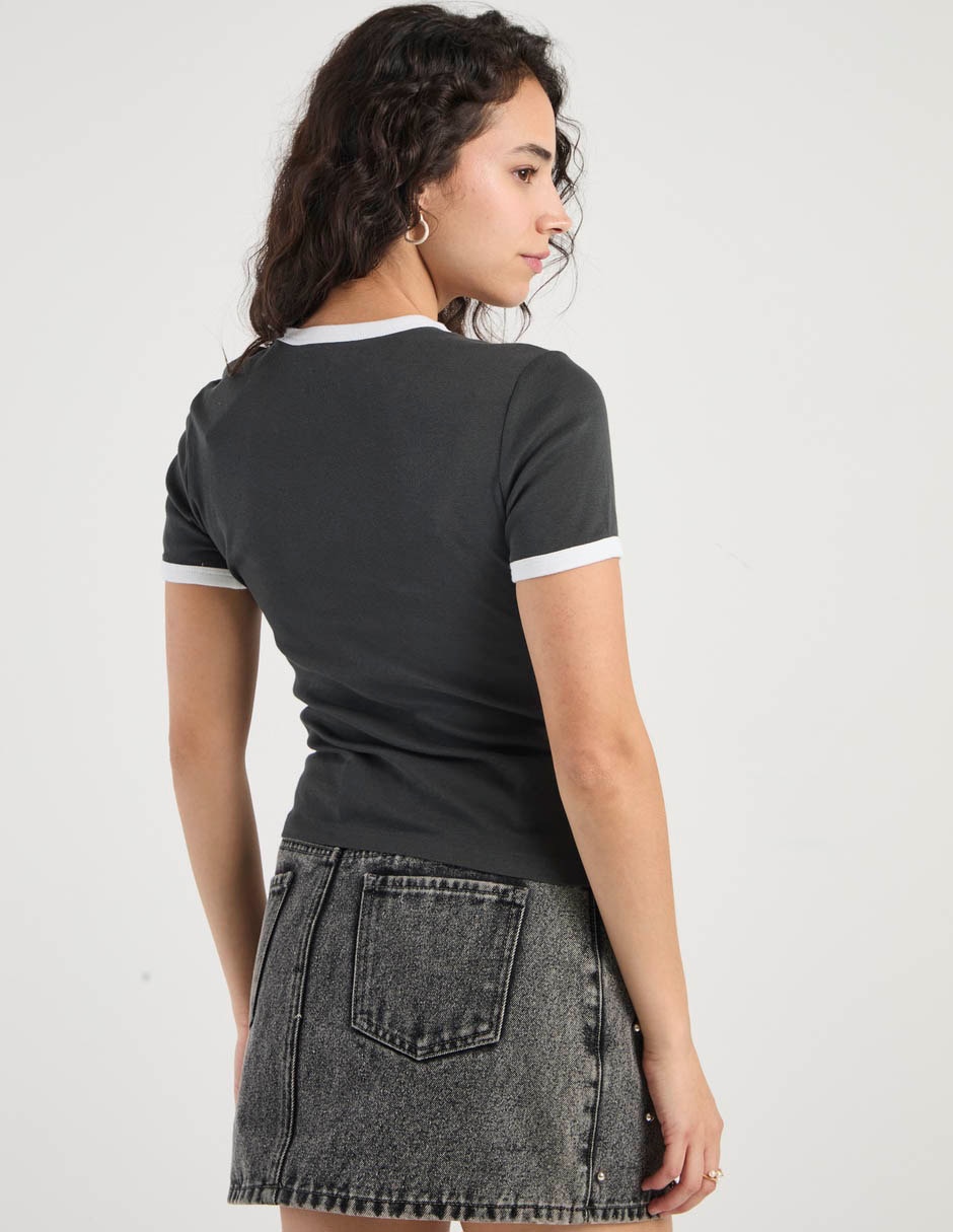 Playera manga corta cuello redondo para mujer 6