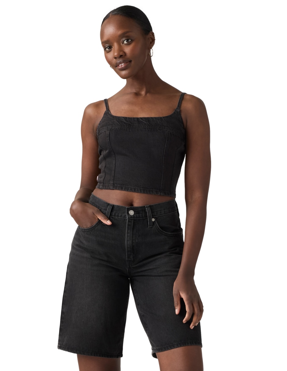 Top cuello cuadrado escote medio tirante delgado