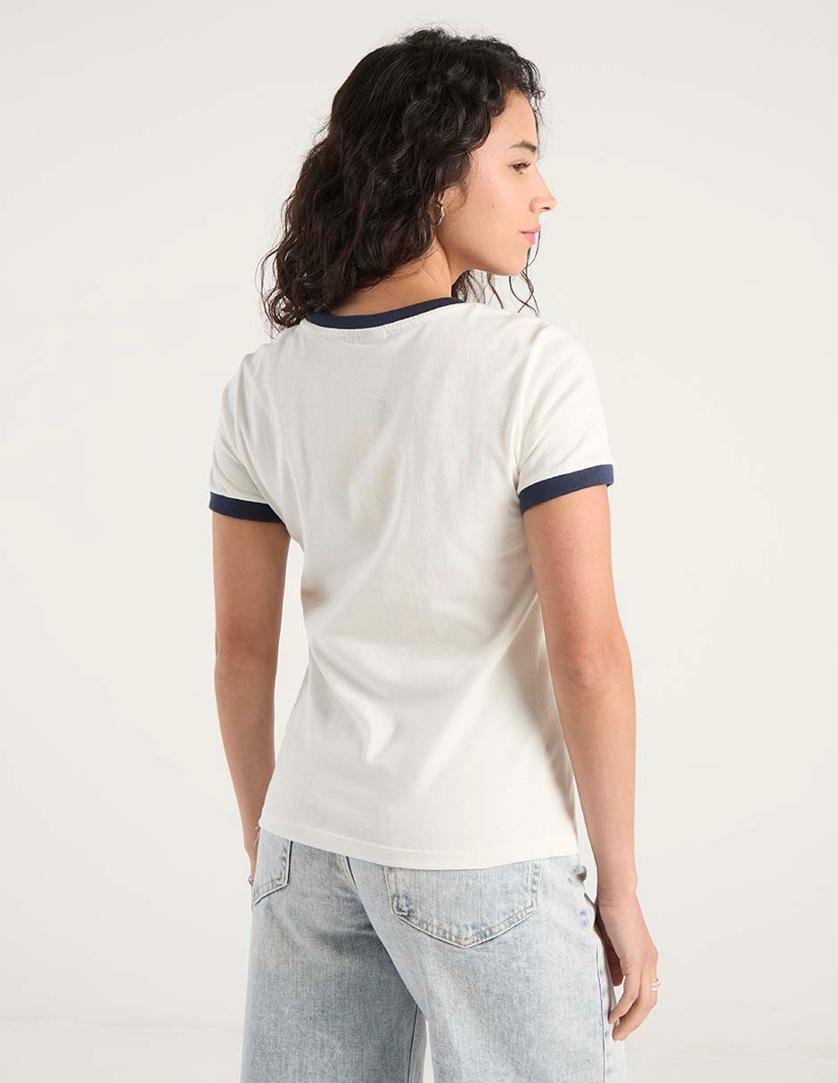Playera manga corta Stitch cuello redondo para mujer 6