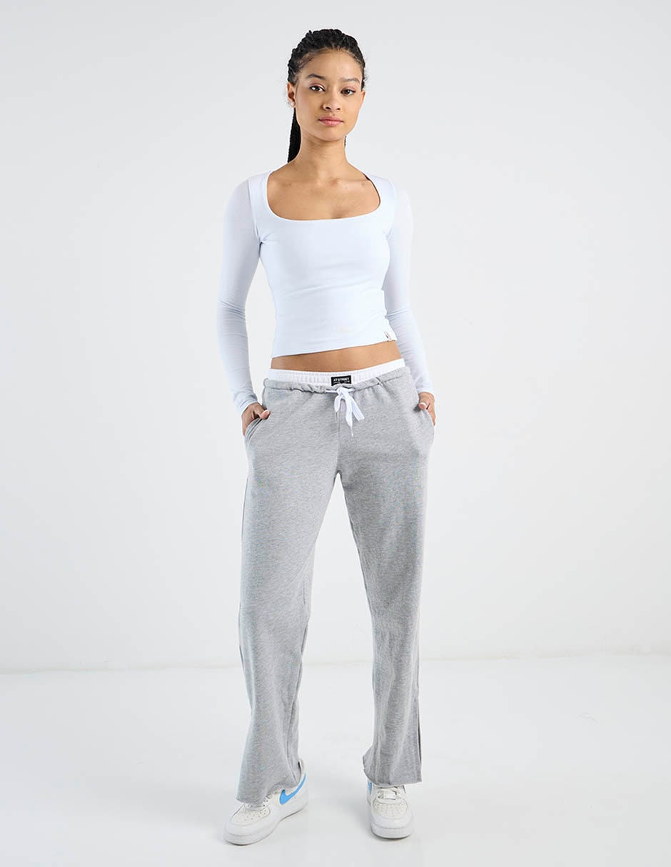 Playera manga larga cuello cuadrado para mujer 3