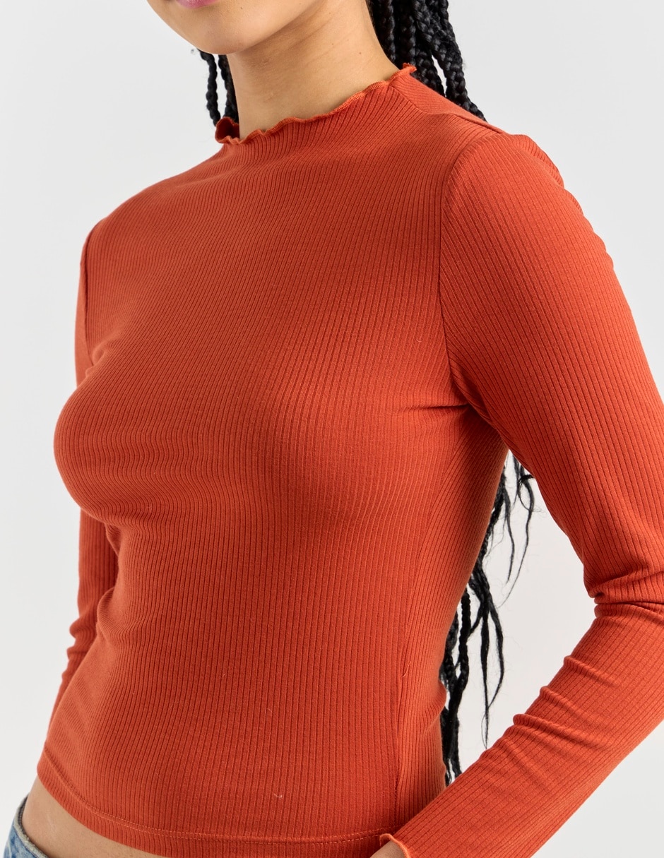Playera manga larga cuello redondo para mujer 7