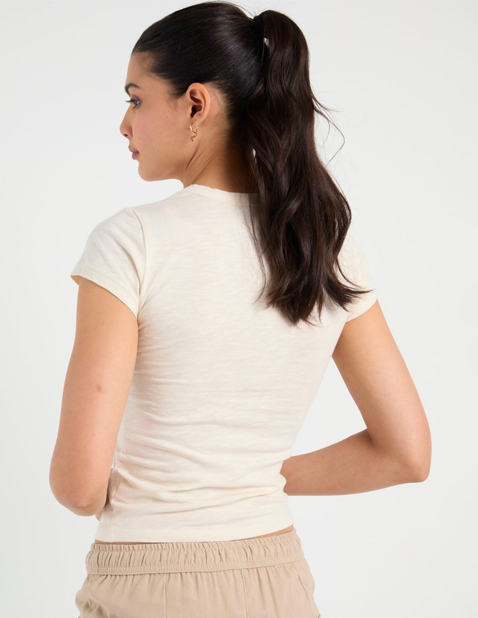 Playera manga corta American Eagle cuello redondo para mujer