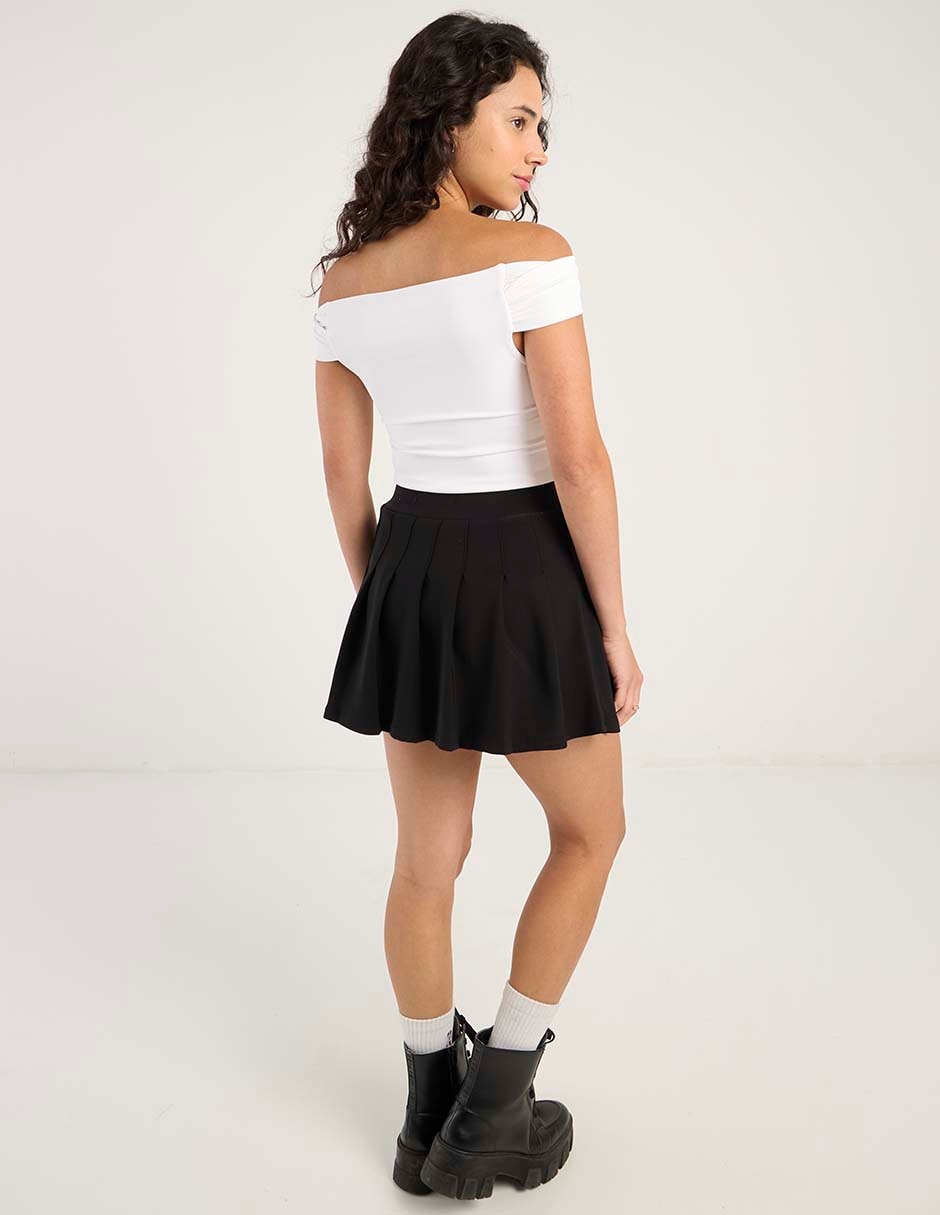 Falda mini a la cadera 11
