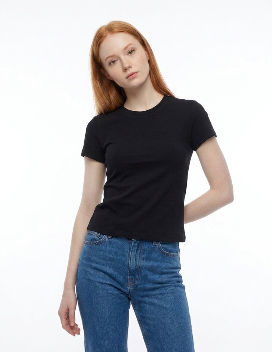 Playera manga corta cuello redondo para mujer