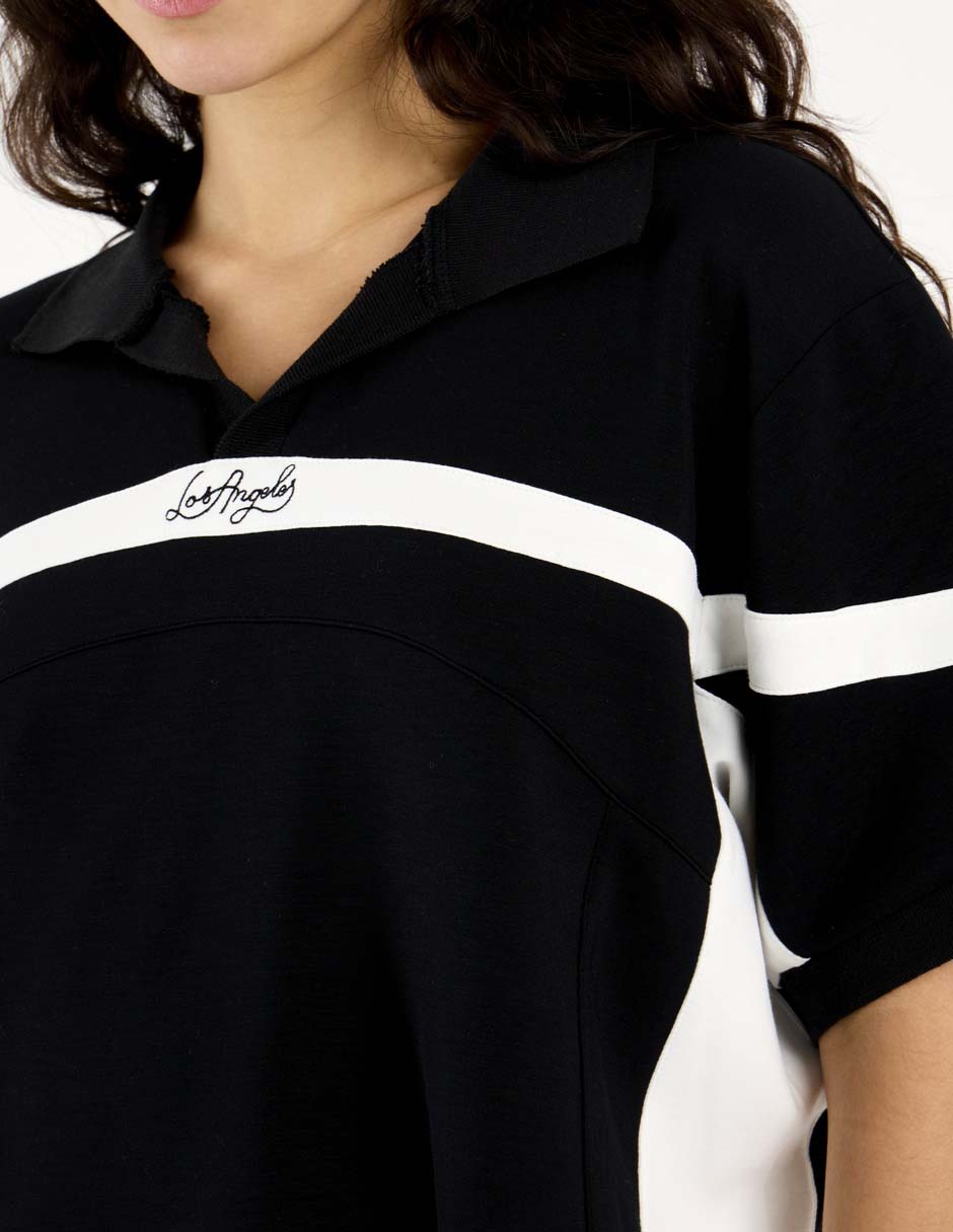 Playera manga corta cuello V para mujer 5