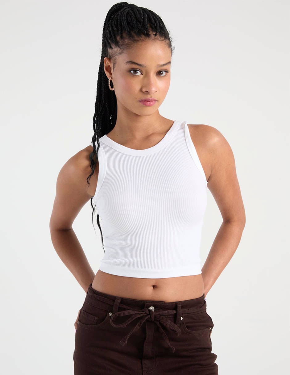 Top cuello redondo escote regular tirante ancho Top cuello redondo escote regular tirante ancho