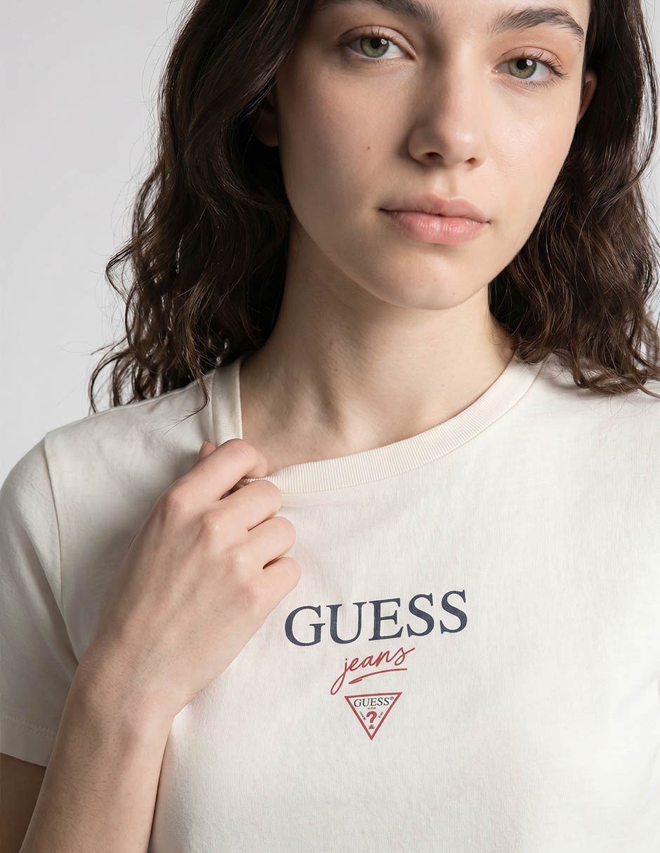 Playera Manga Corta Guess Jeans Ho2025 Cuello Redondo Para Mujer