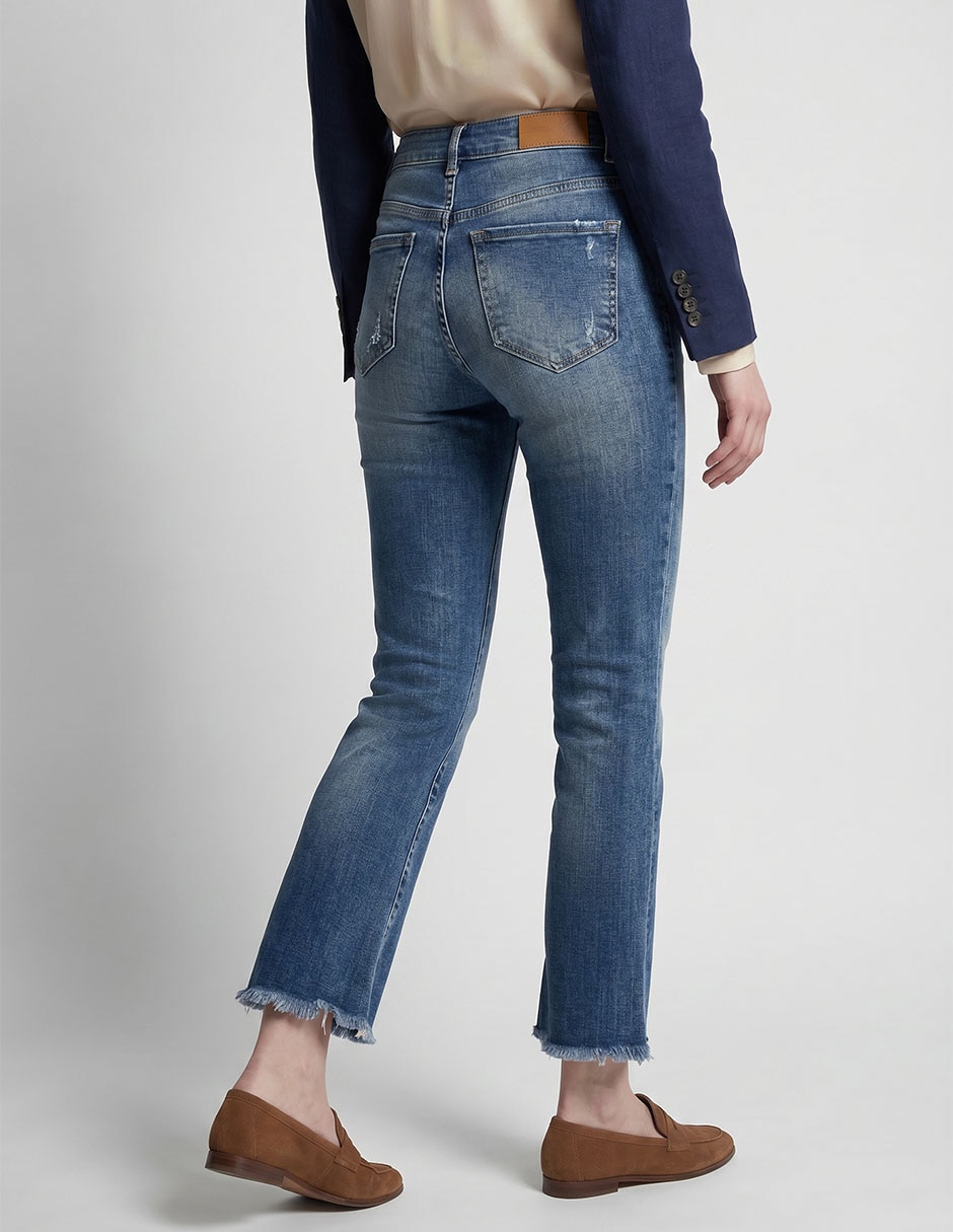 Jeans acampanado para mujer 3