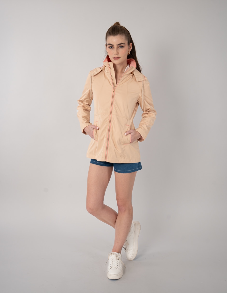 Gabardina impermeable capucha y bolsa para mujer