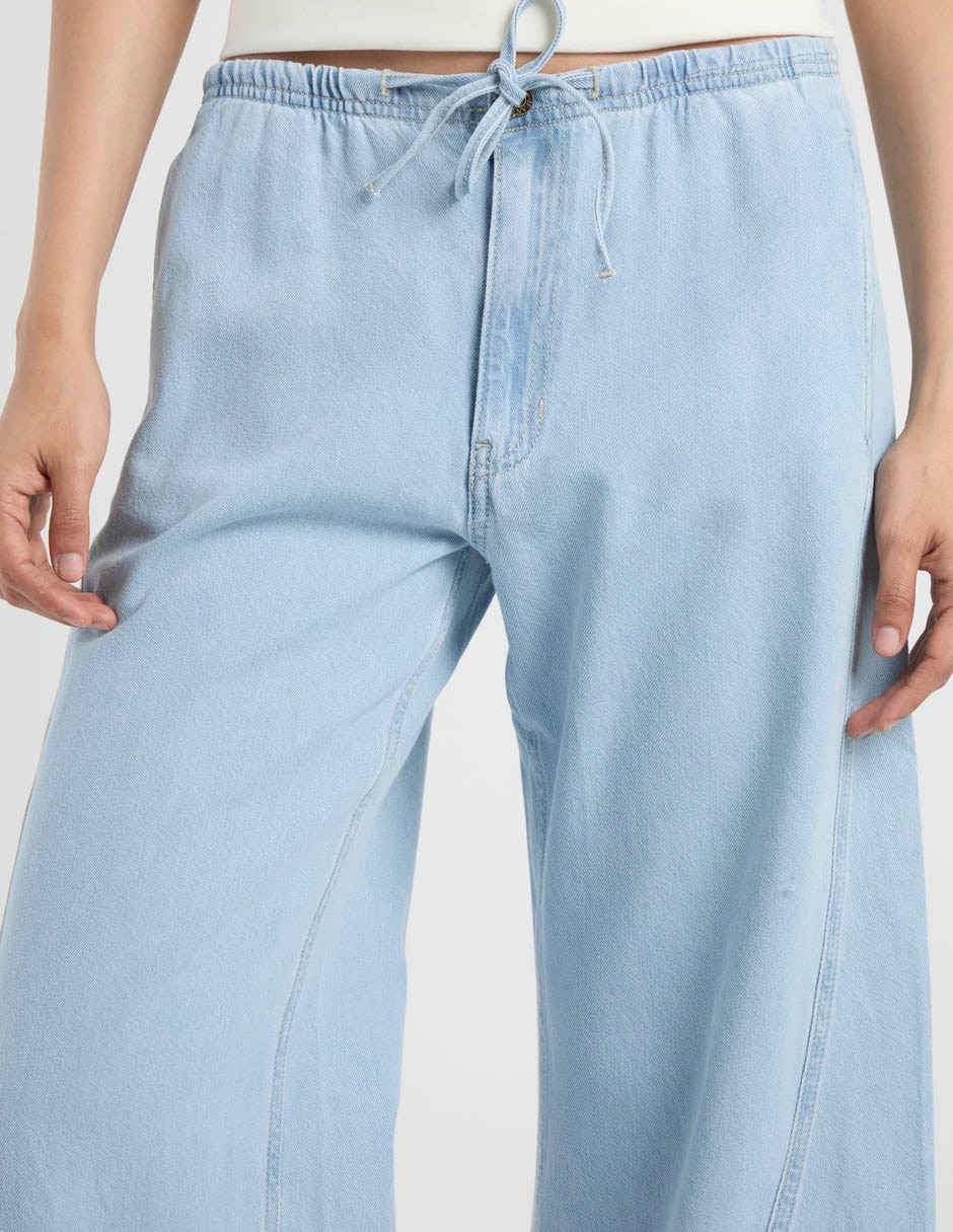 Jeans relaxed wide leg para mujer 4