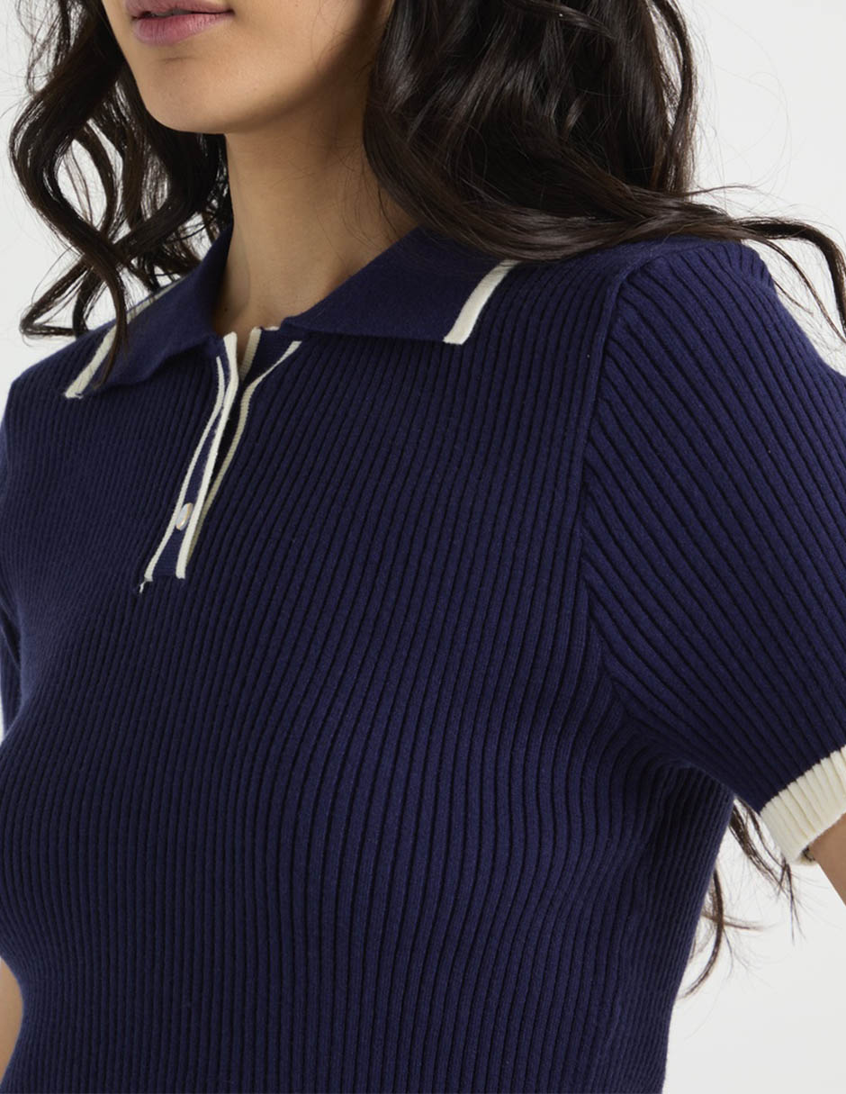 Playera manga corta cuello polo para mujer 4