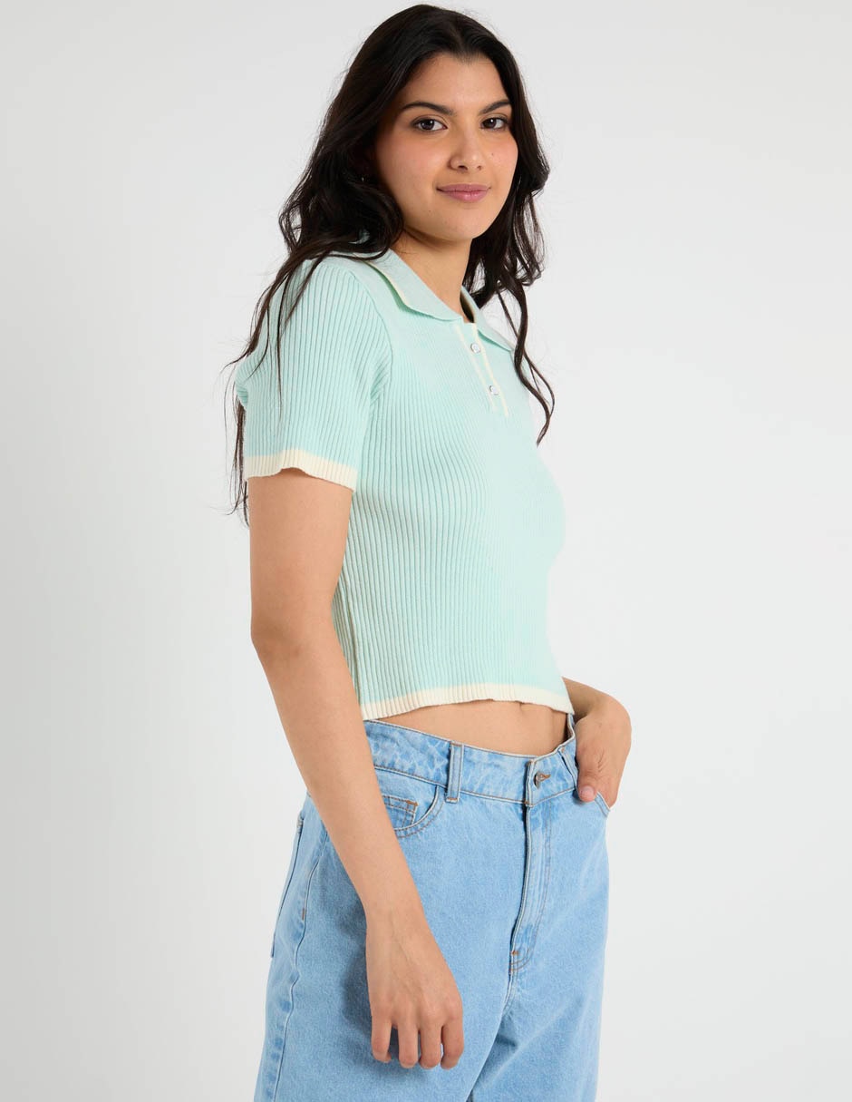 Playera manga corta cuello polo para mujer 5