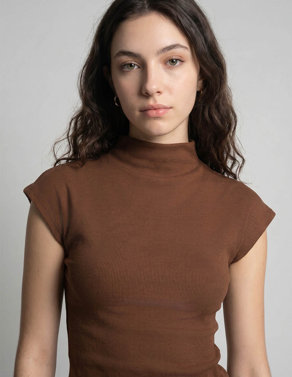 Playera manga corta cuello redondo para mujer 3