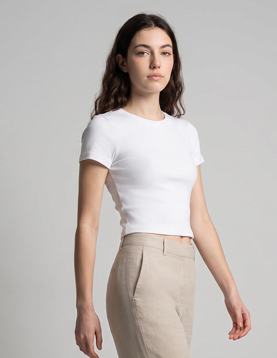 Playera manga corta cuello redondo para mujer