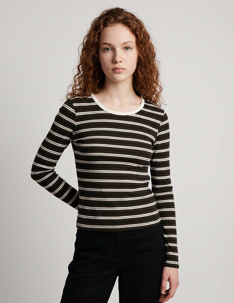 Top cuello redondo Top cuello redondo