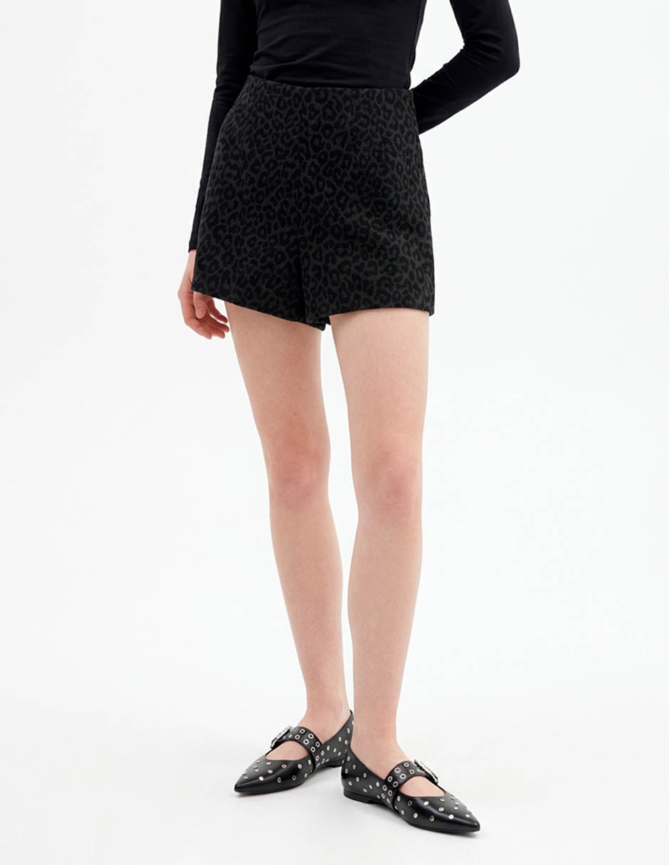 Falda short a la cintura Falda short a la cintura