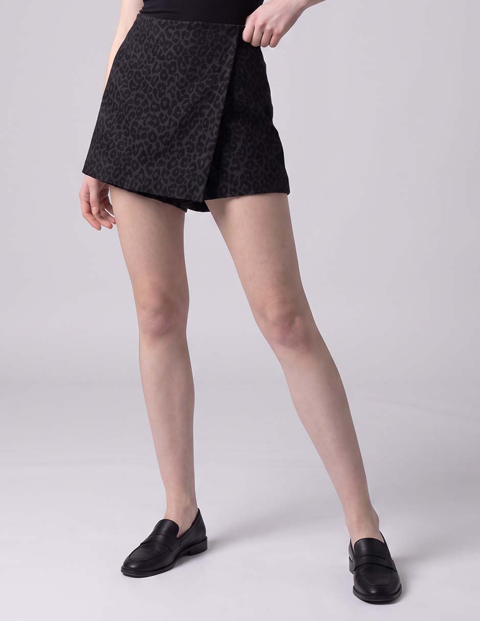 Falda short a la cintura Falda short a la cintura