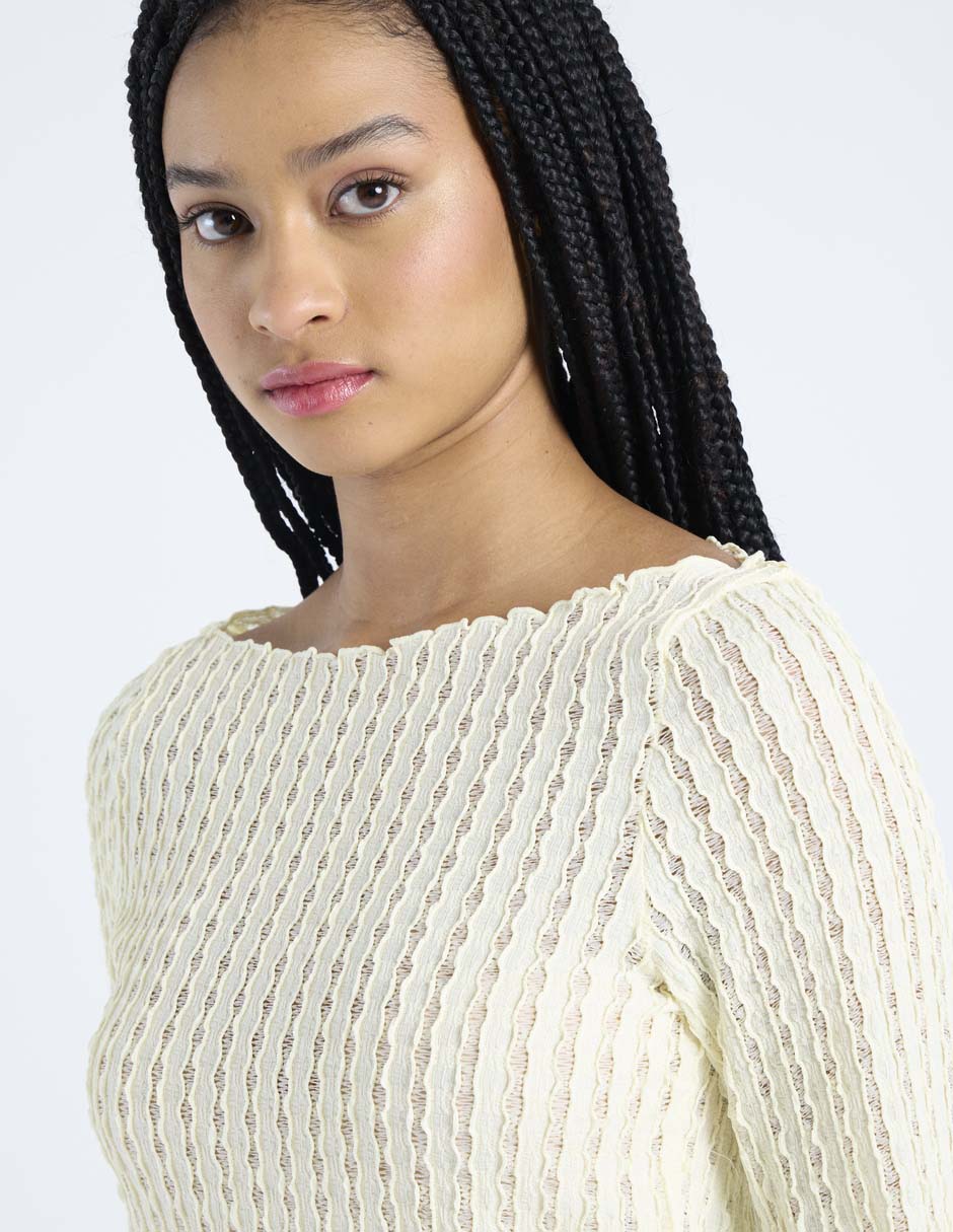Top only cuello ojal