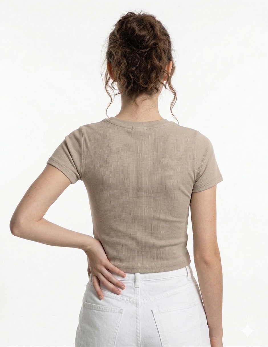 Playera manga corta cuello redondo para mujer 3