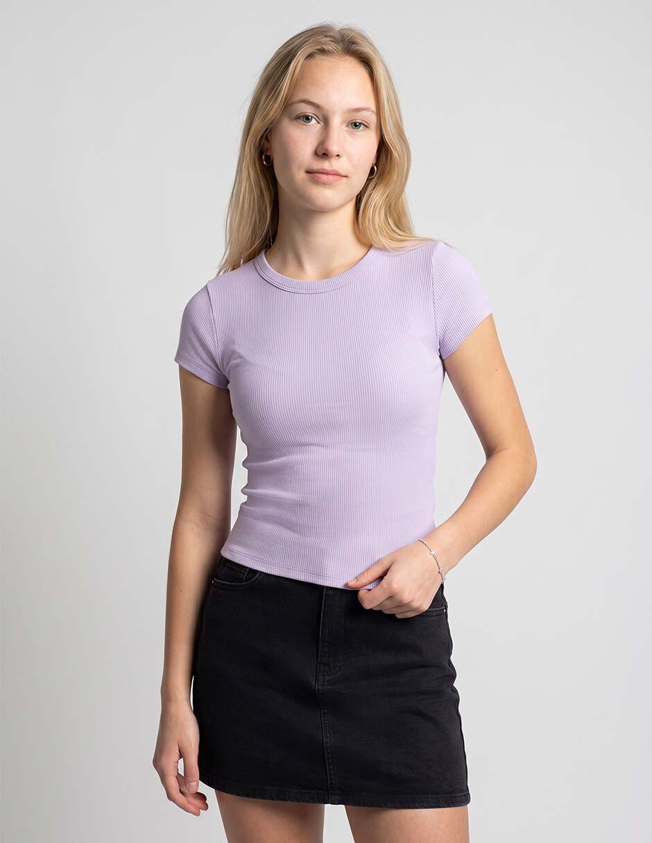 Playera manga corta cuello redondo para mujer
