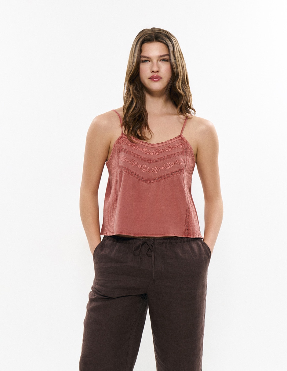 Top cuello cuadrado escote V tirante delgado