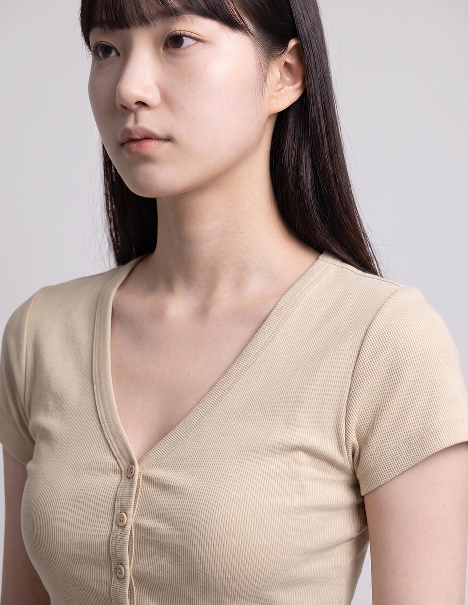 Playera manga corta cuello v para mujer 3