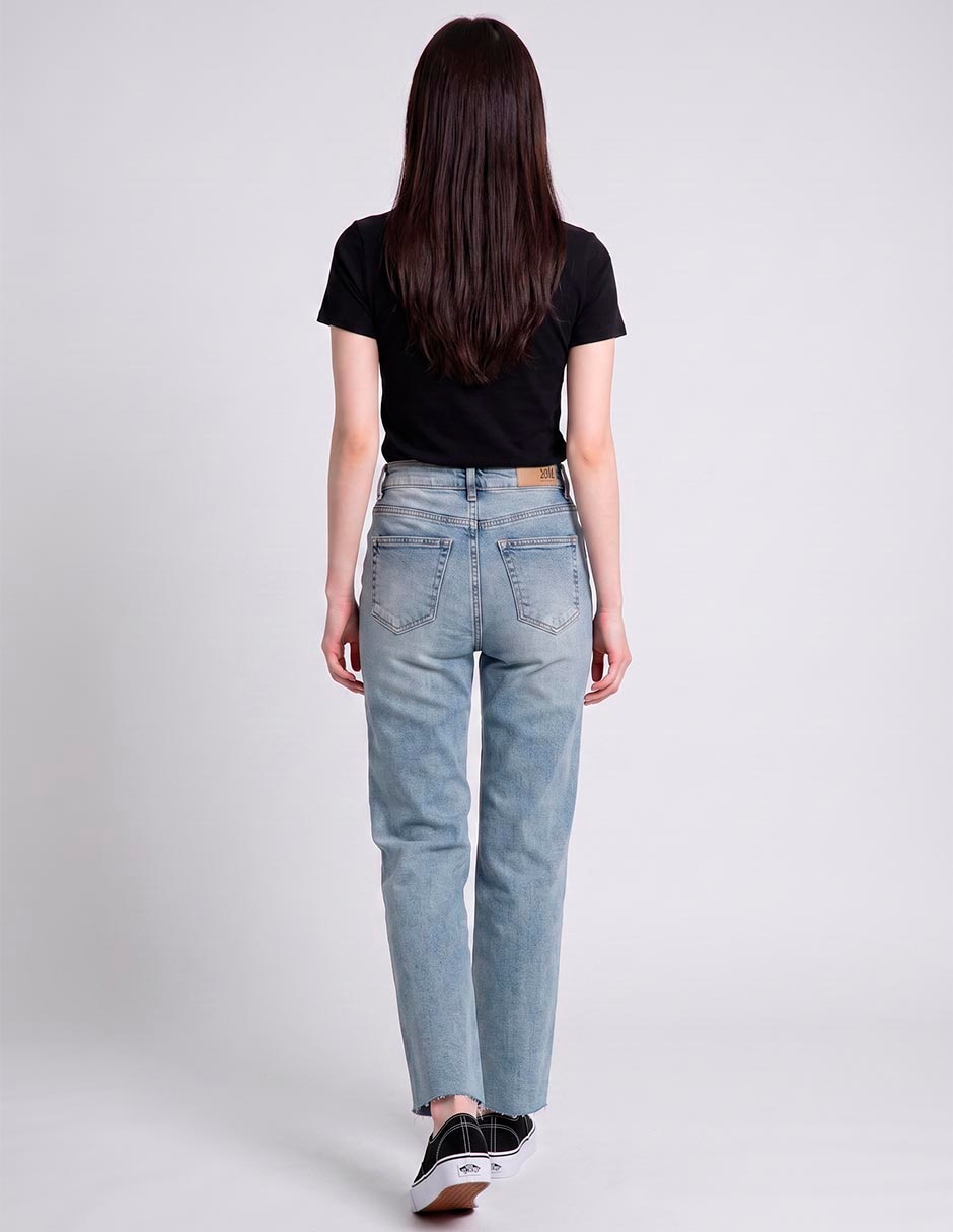 Jeans straight corte a la cintura para mujer 4