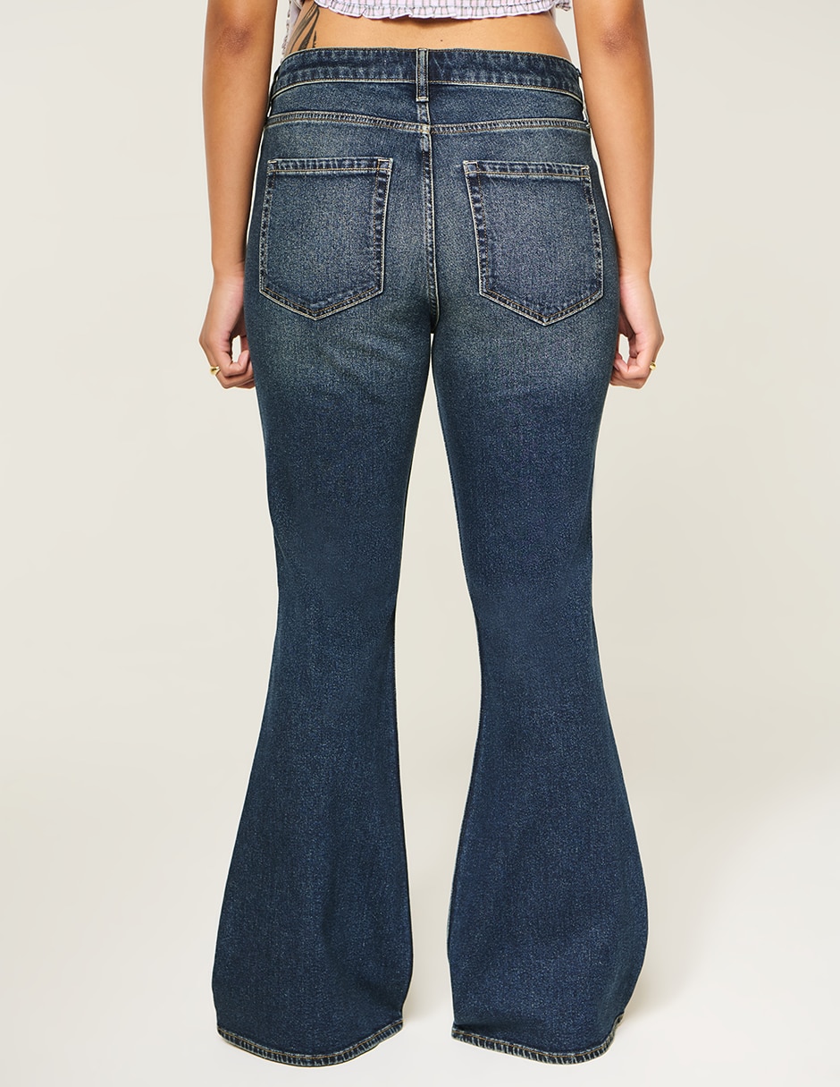 Jeans flare para mujer 4