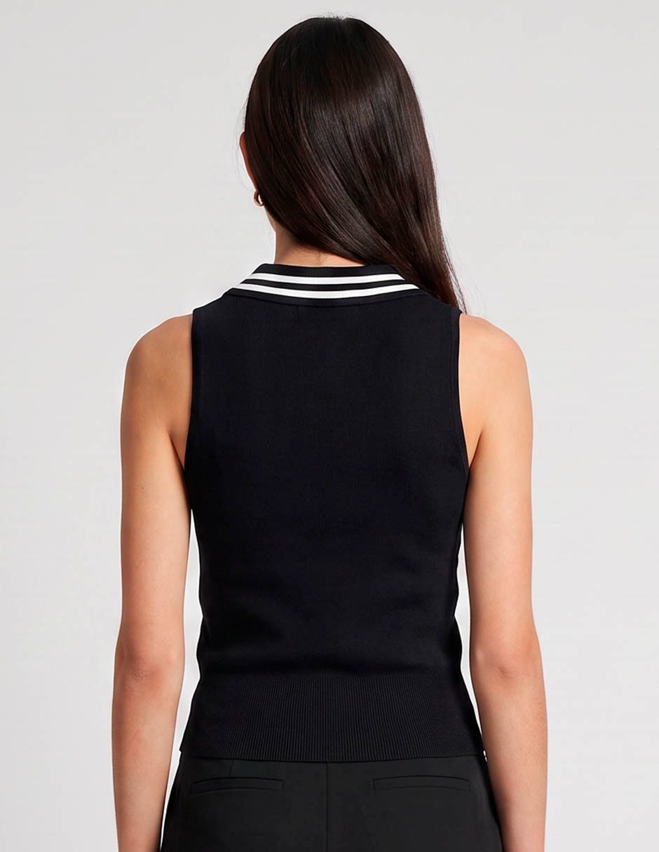 Top cuello con botón 2