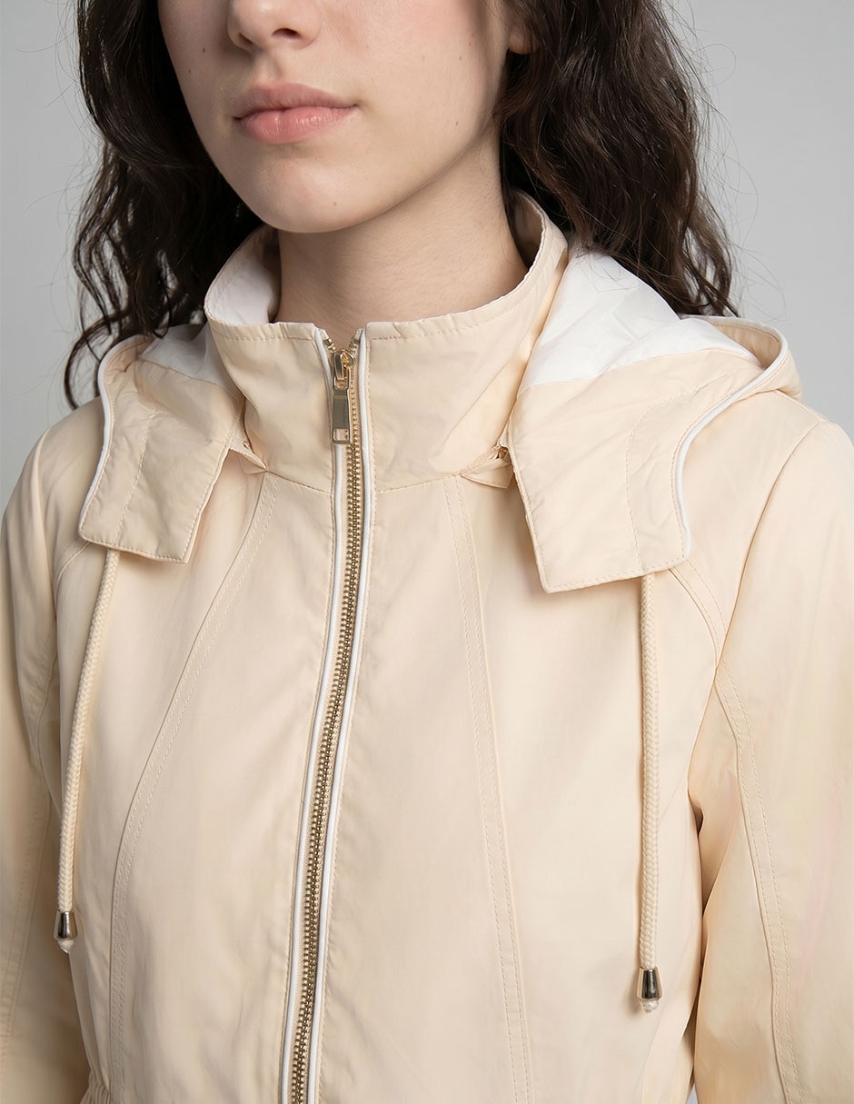 Chamarra impermeable para mujer 3