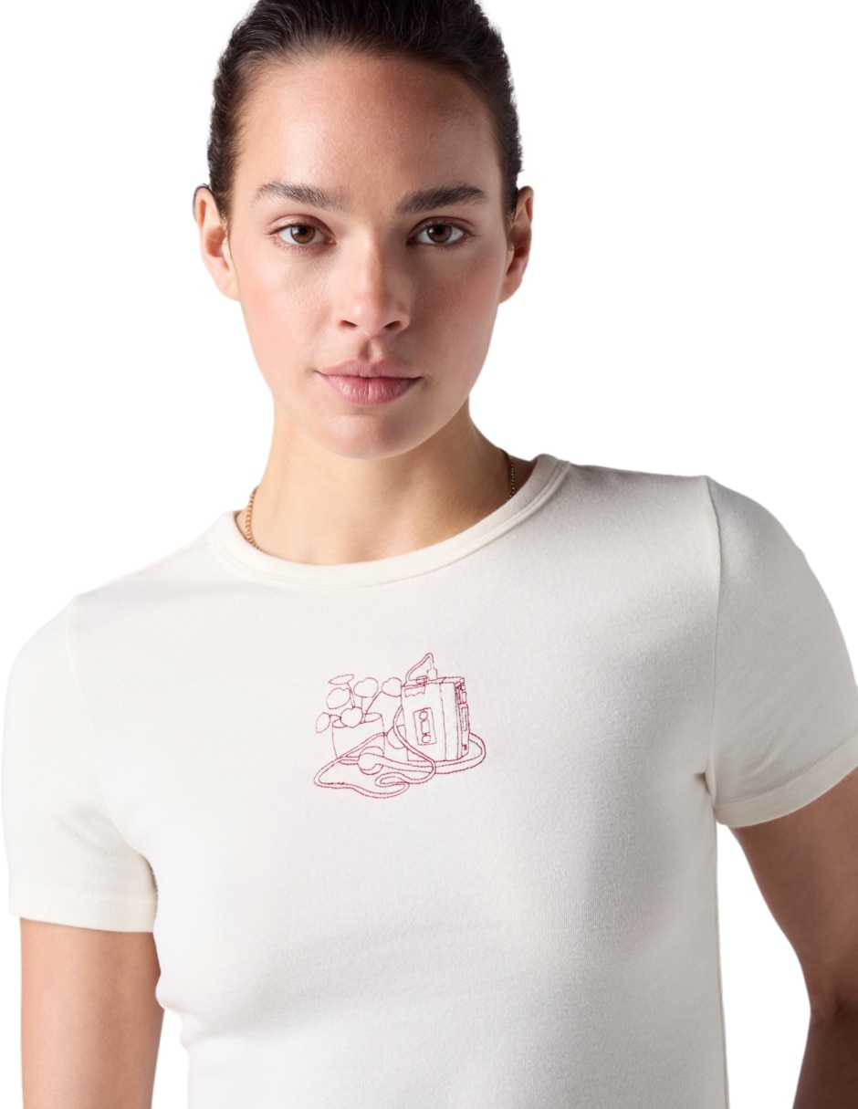 Playera manga corta cuello redondo para mujer 4