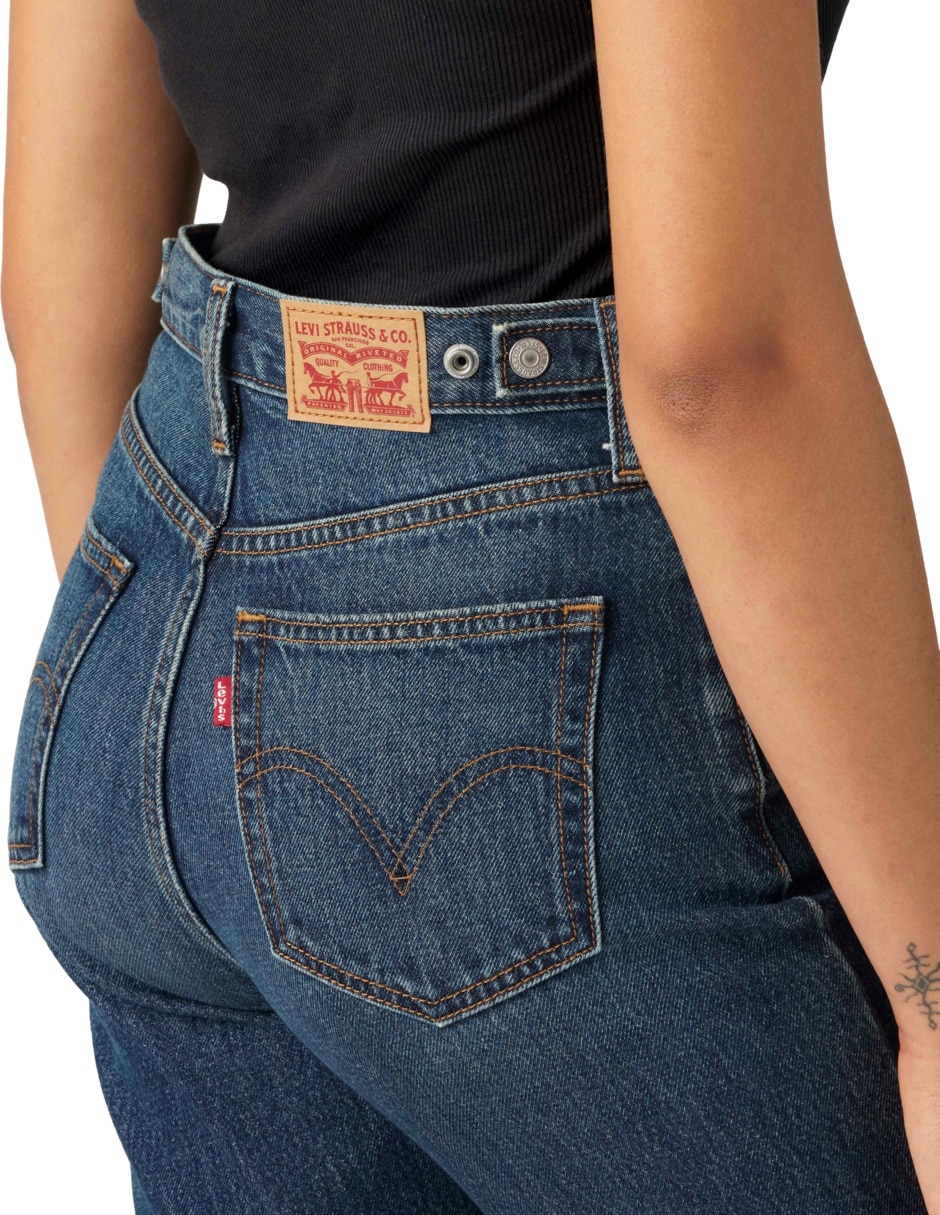 Jeans regular flare corte media cintura para mujer 4