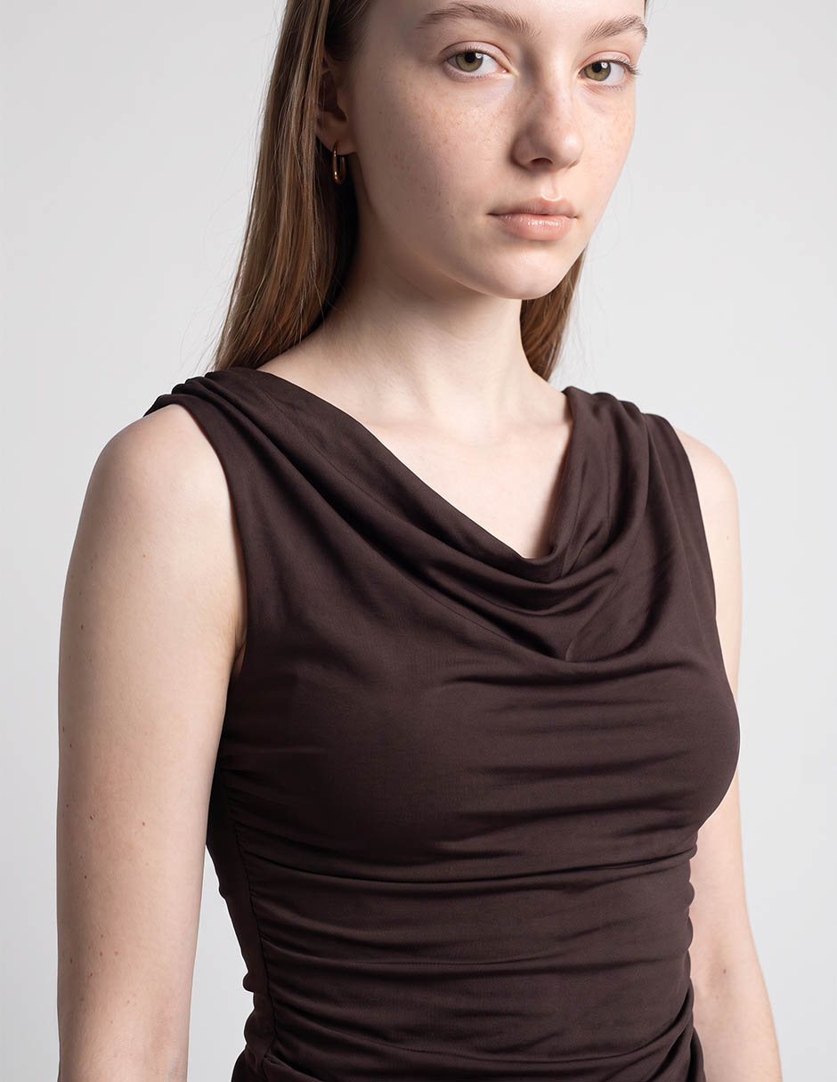Blusa sin manga para mujer 4