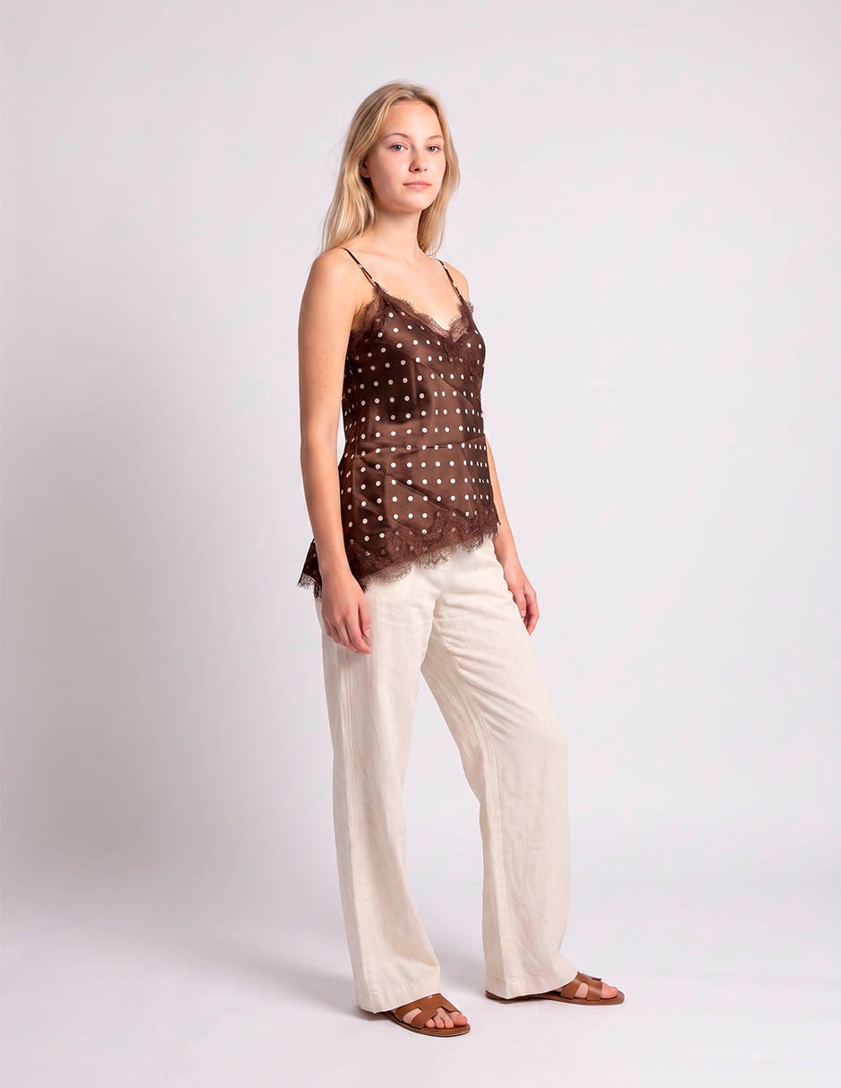 Top escote medio tirante ajustable 3