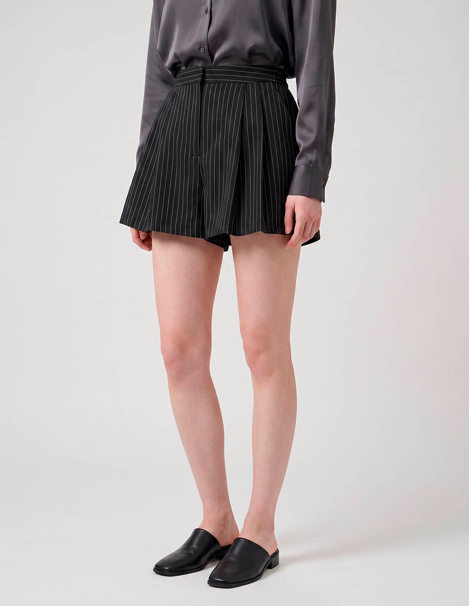 Falda short corta a la cintura para mujer 4