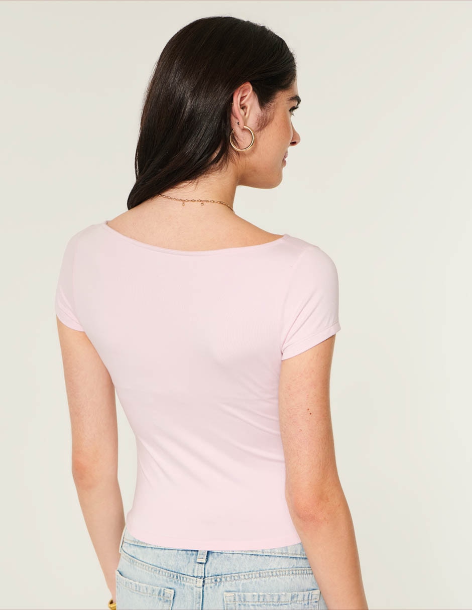 Playera manga corta cuello ojal para mujer 4